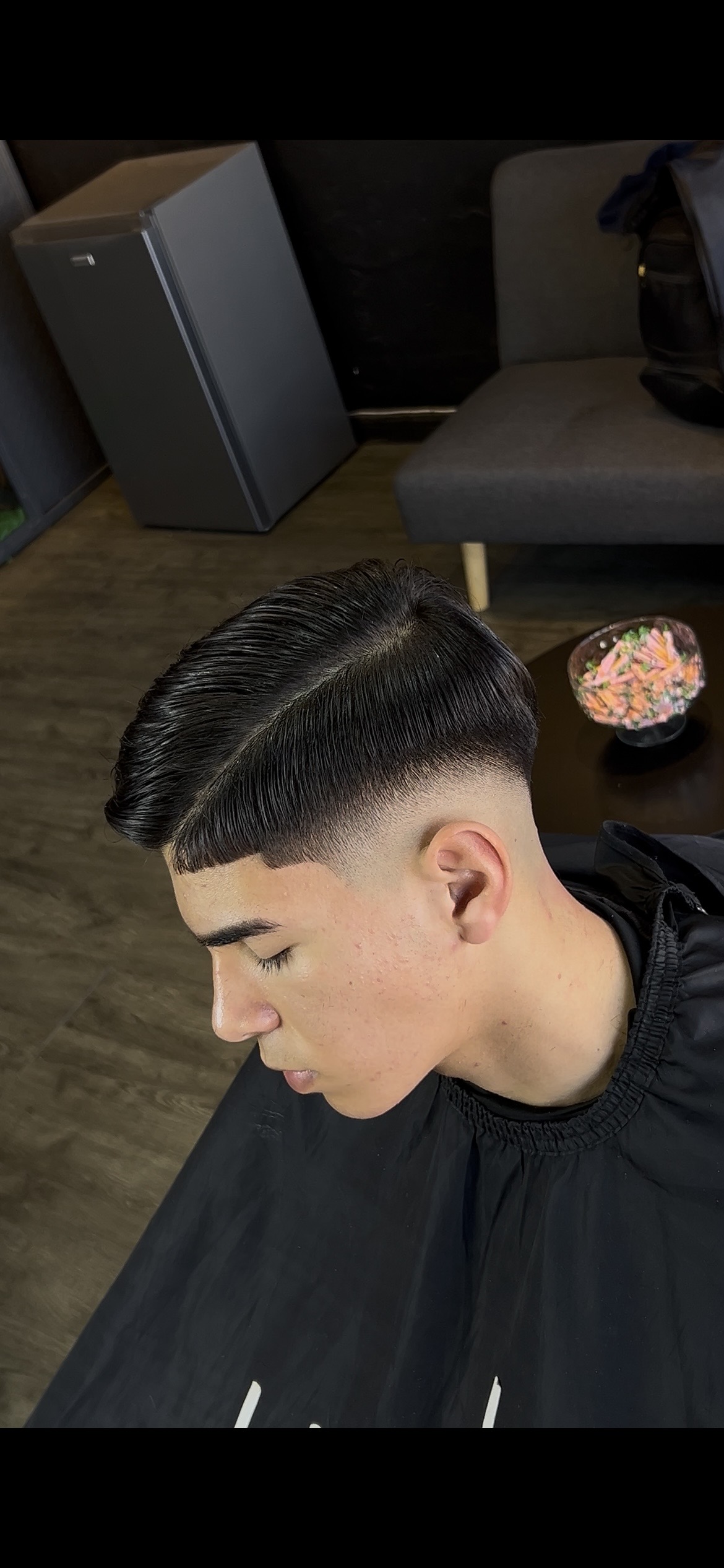 Corte con peinado clásico, realizado en Llave 11
